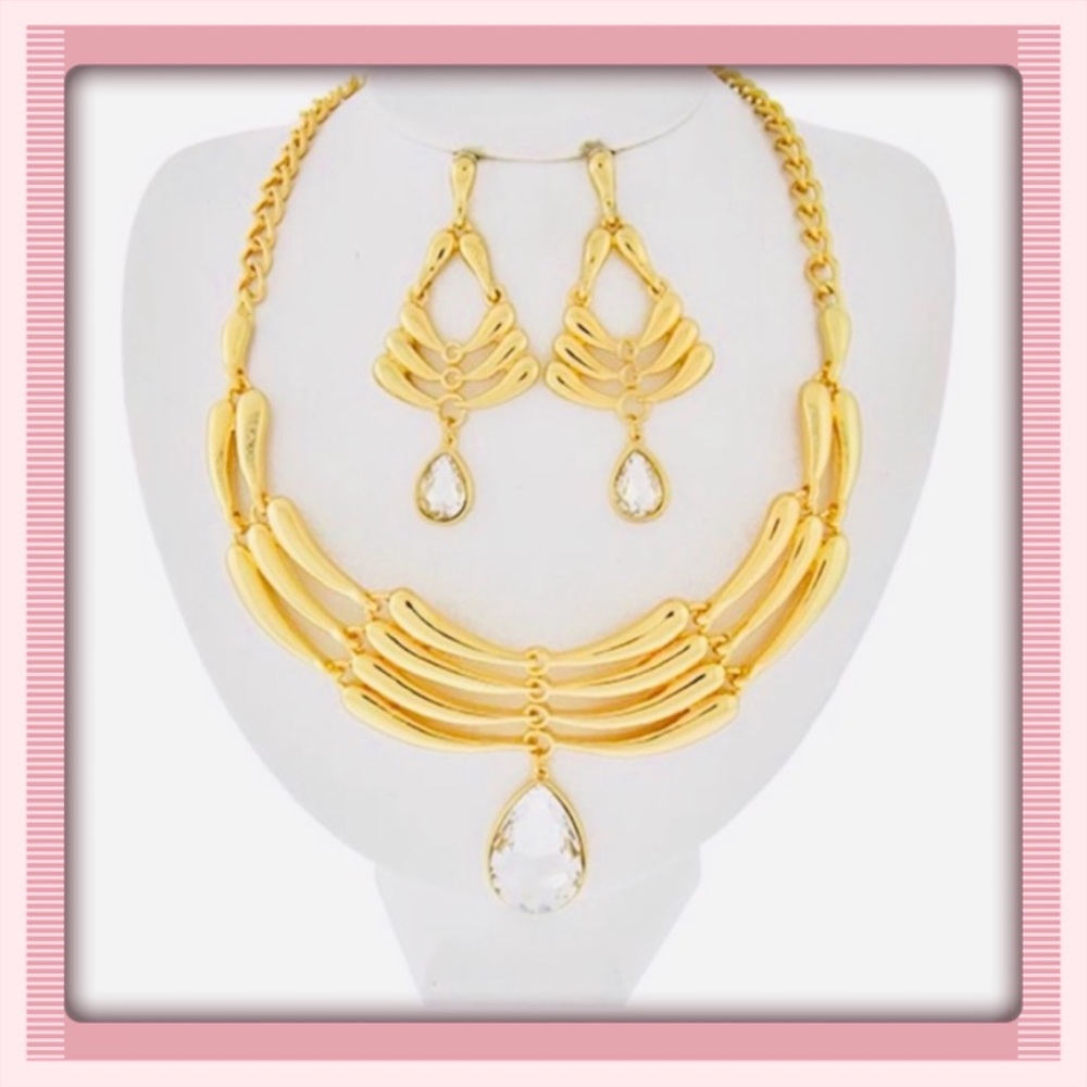 🛍Necklace Earrings Set 🛍